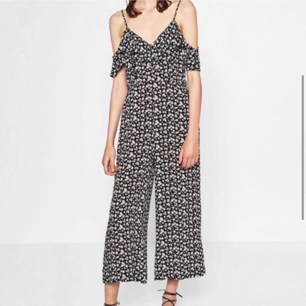 Zara Women’s Black Micro Floral Ruffle Jumpsuit Cold Shoulder Cropped Wide Leg S